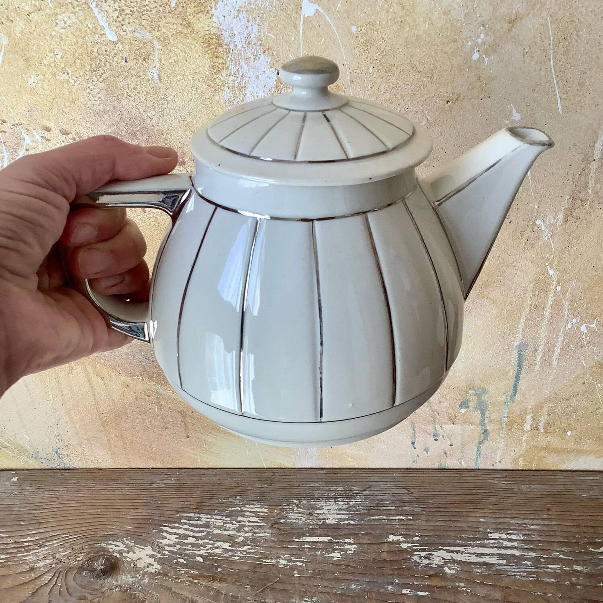 White teapot