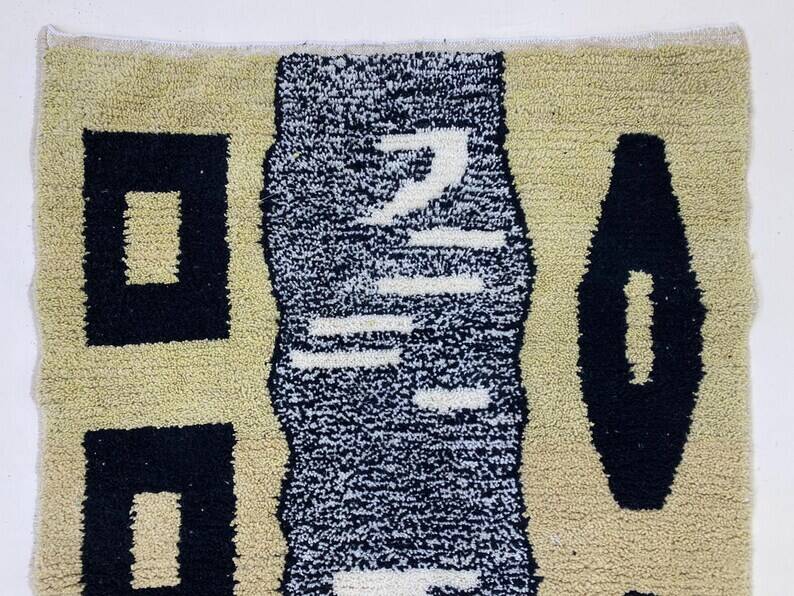 Moroccan Berber rug, decorated, 250cm x 150cm