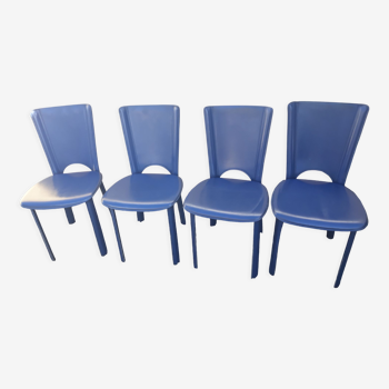 4 chaises en cuir bleu marque Dad