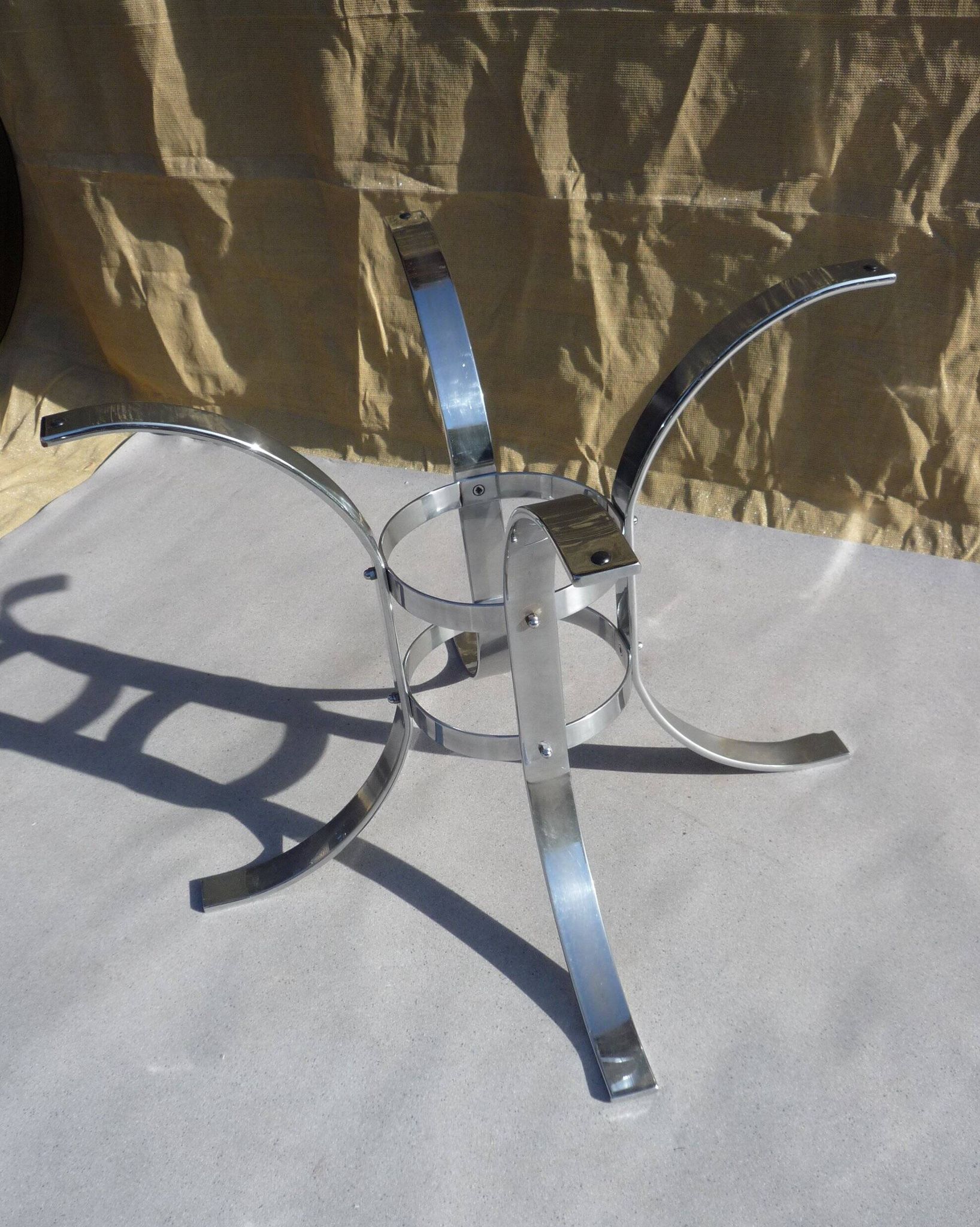 Table de salle à manger  verre et chrome