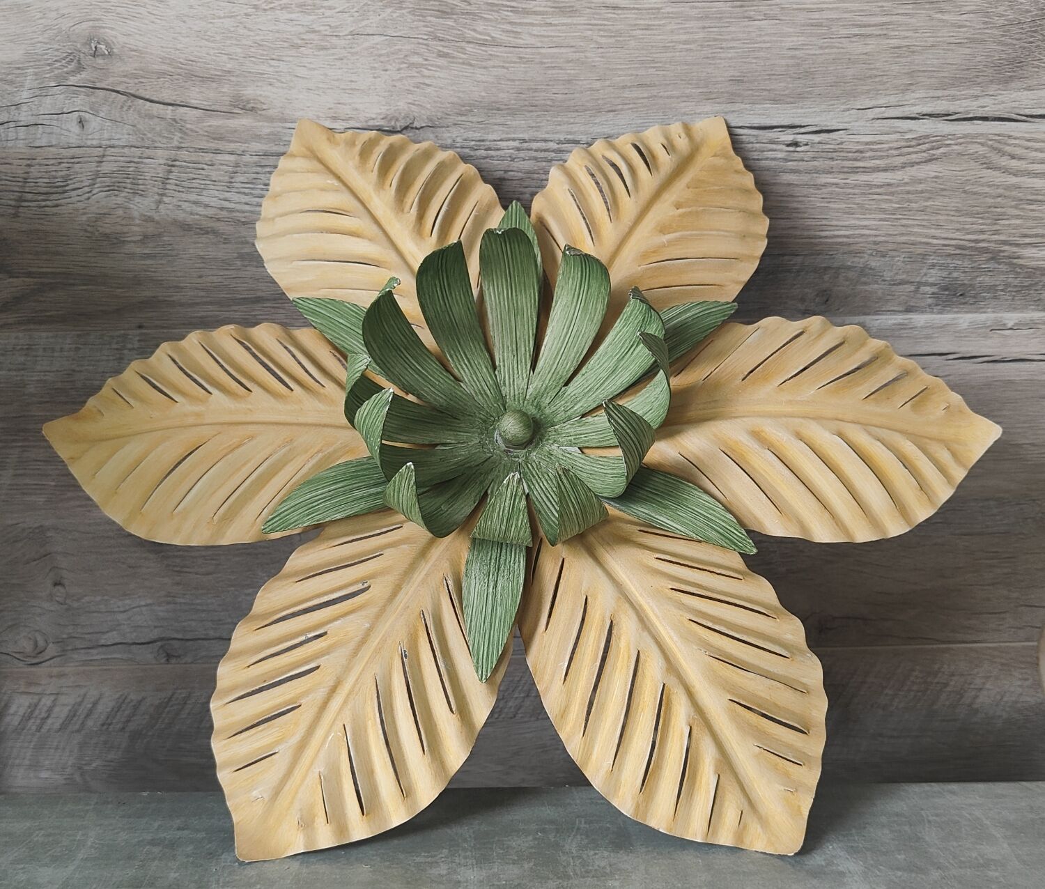 Vintage flower ceiling lamp