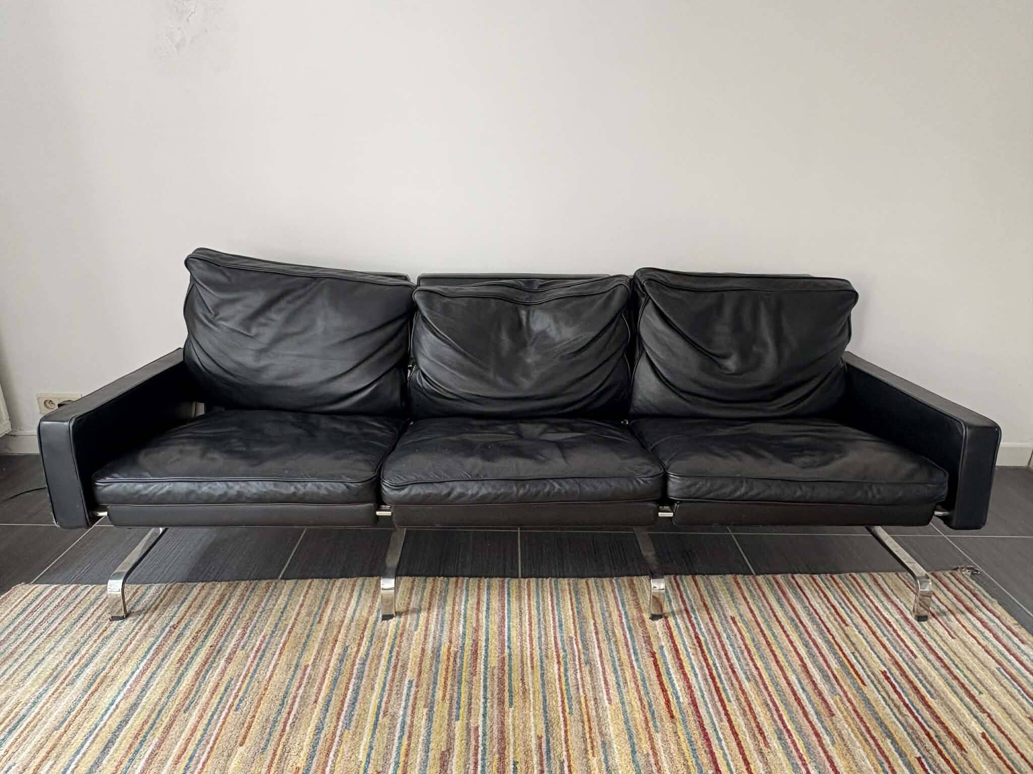 Canapé 3 places en cuir noir PK31-3