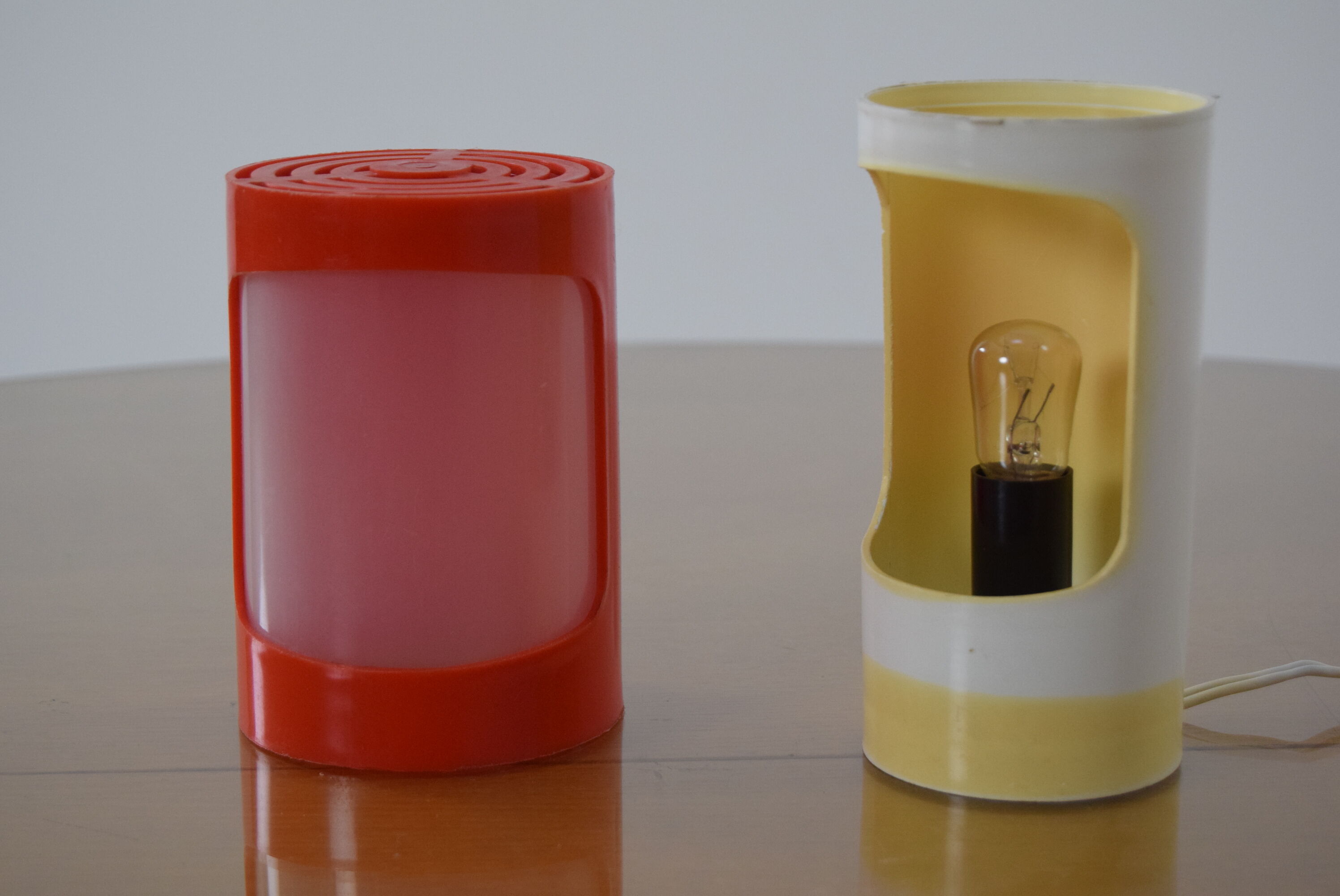 Mid-century Plastic Table Lamp, 1970‘s.