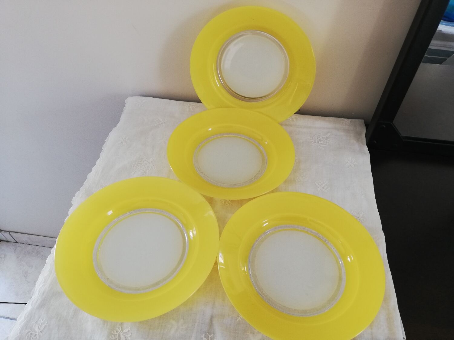 Set of 4 vintage Duralex hollow plates
