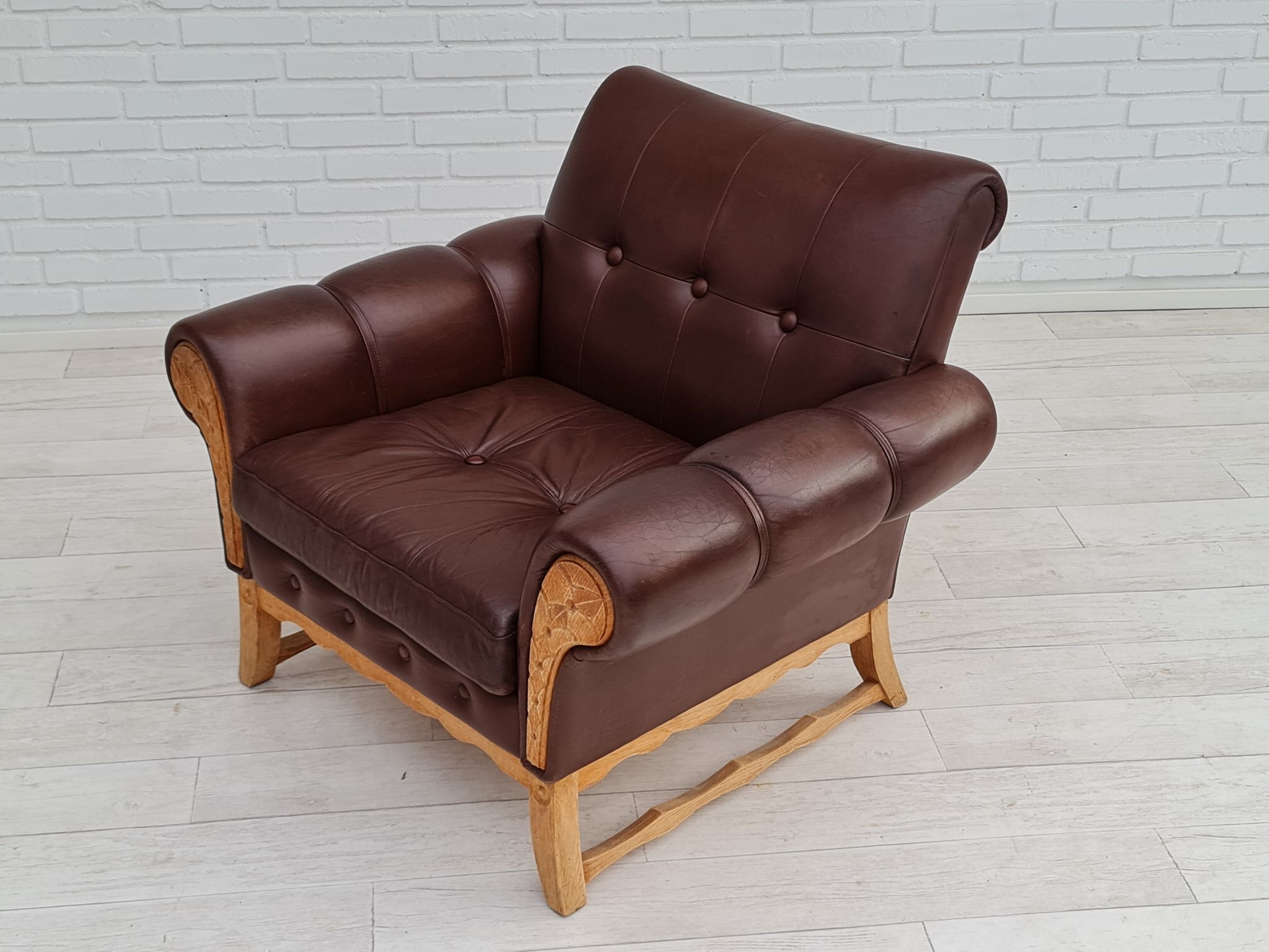 Fauteuil danois vintage, années 1970, cuir, bois de chêne