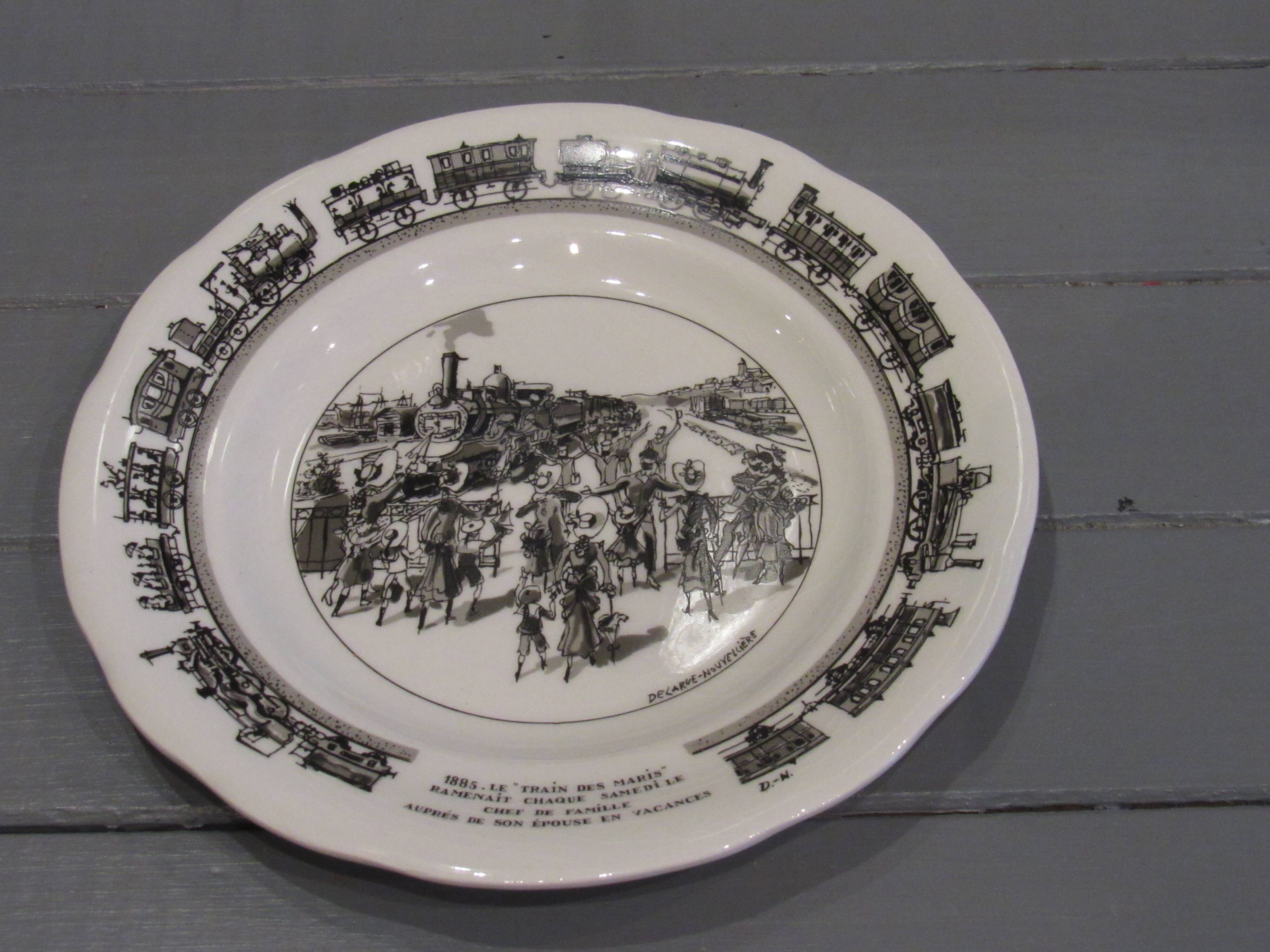 Set of 6 humorous plates on the Train Delarue-nouvellière Gien