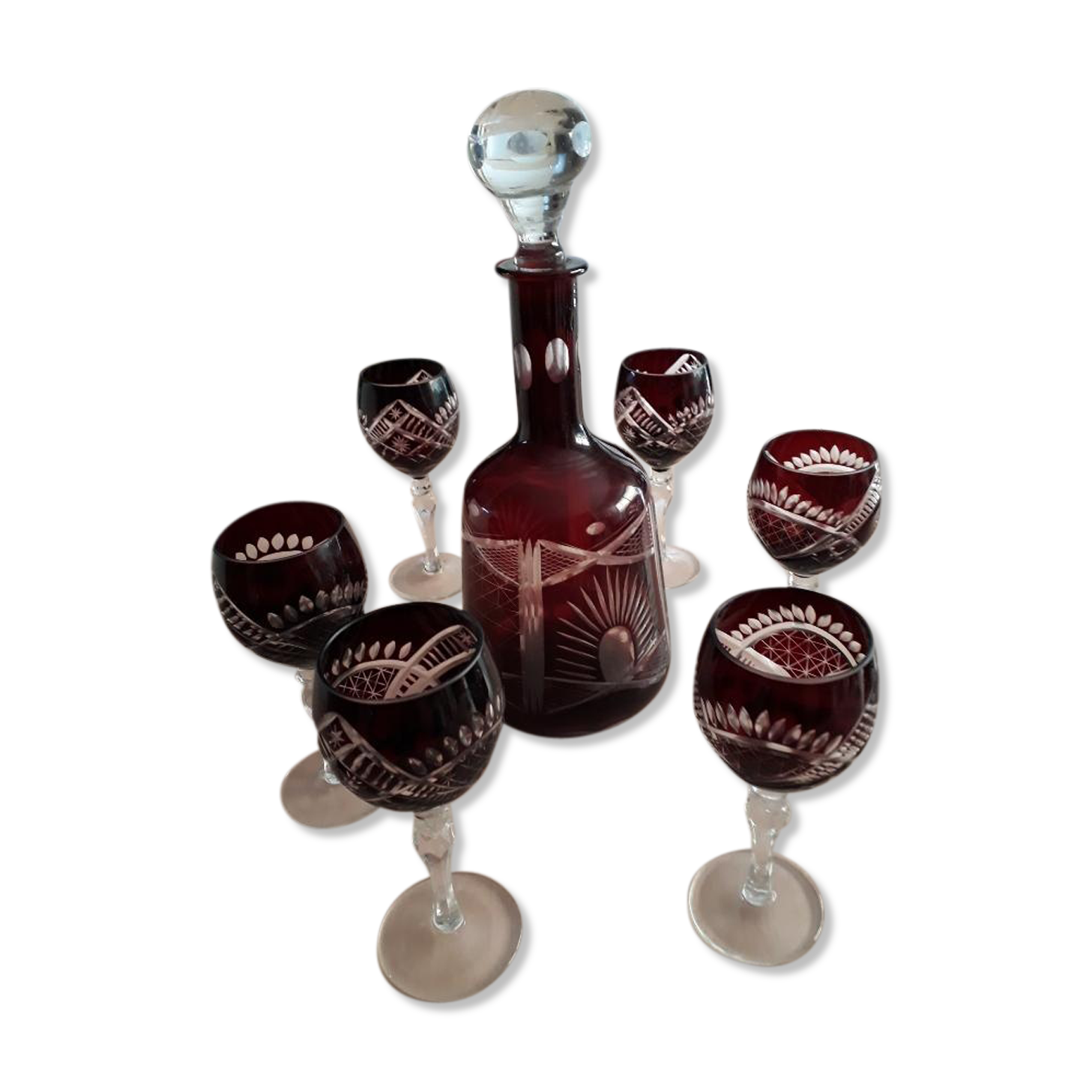 Red glass wine service in the 1980s
