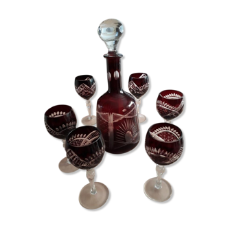 Service à vin en verre rouge années 1980