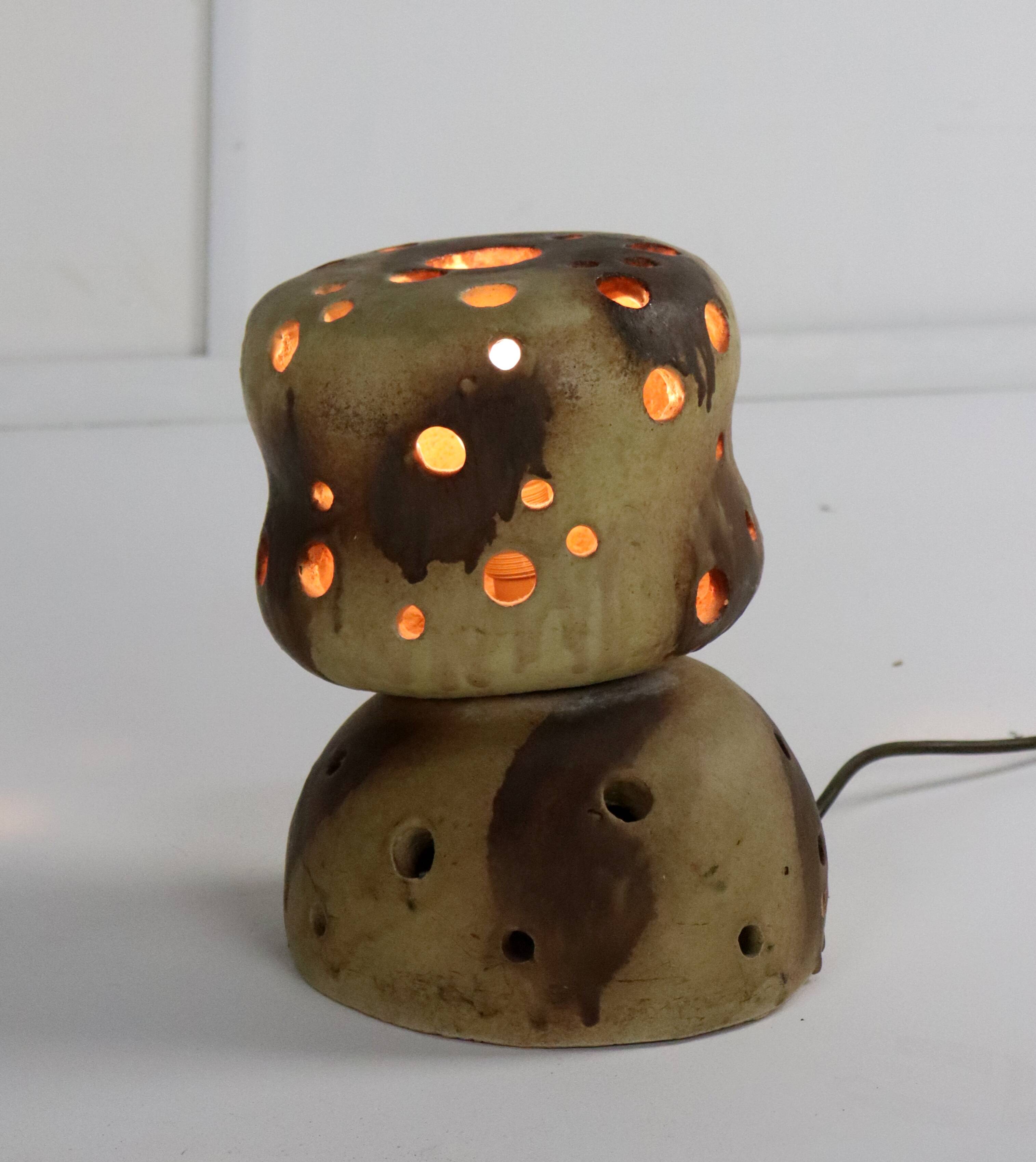 Lampe en céramique brutaliste