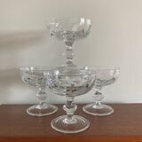 4 coupes à champagne en cristal taillé