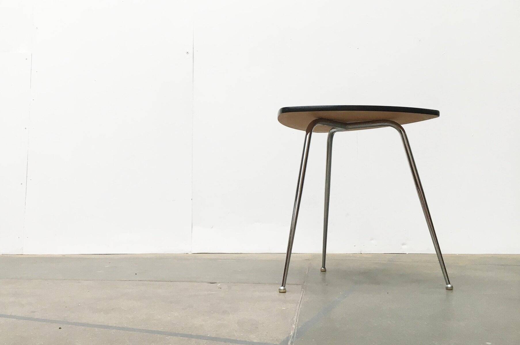 Mid-century German tripod coffee table for Mauser Werke Waldeck.