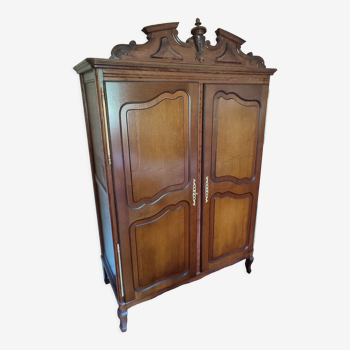 Armoire en bois