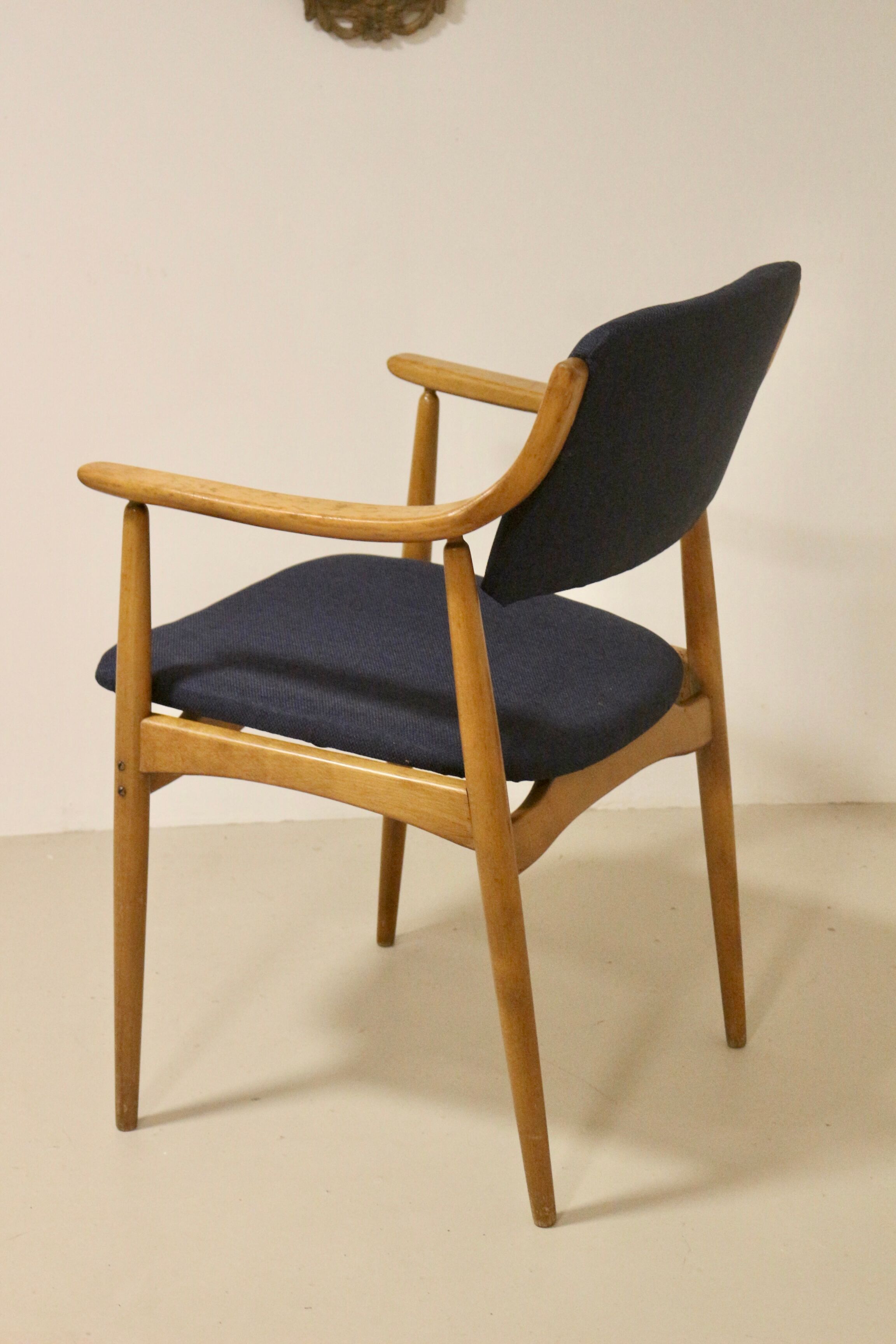 Scandinavian chair 1960 curved armrests