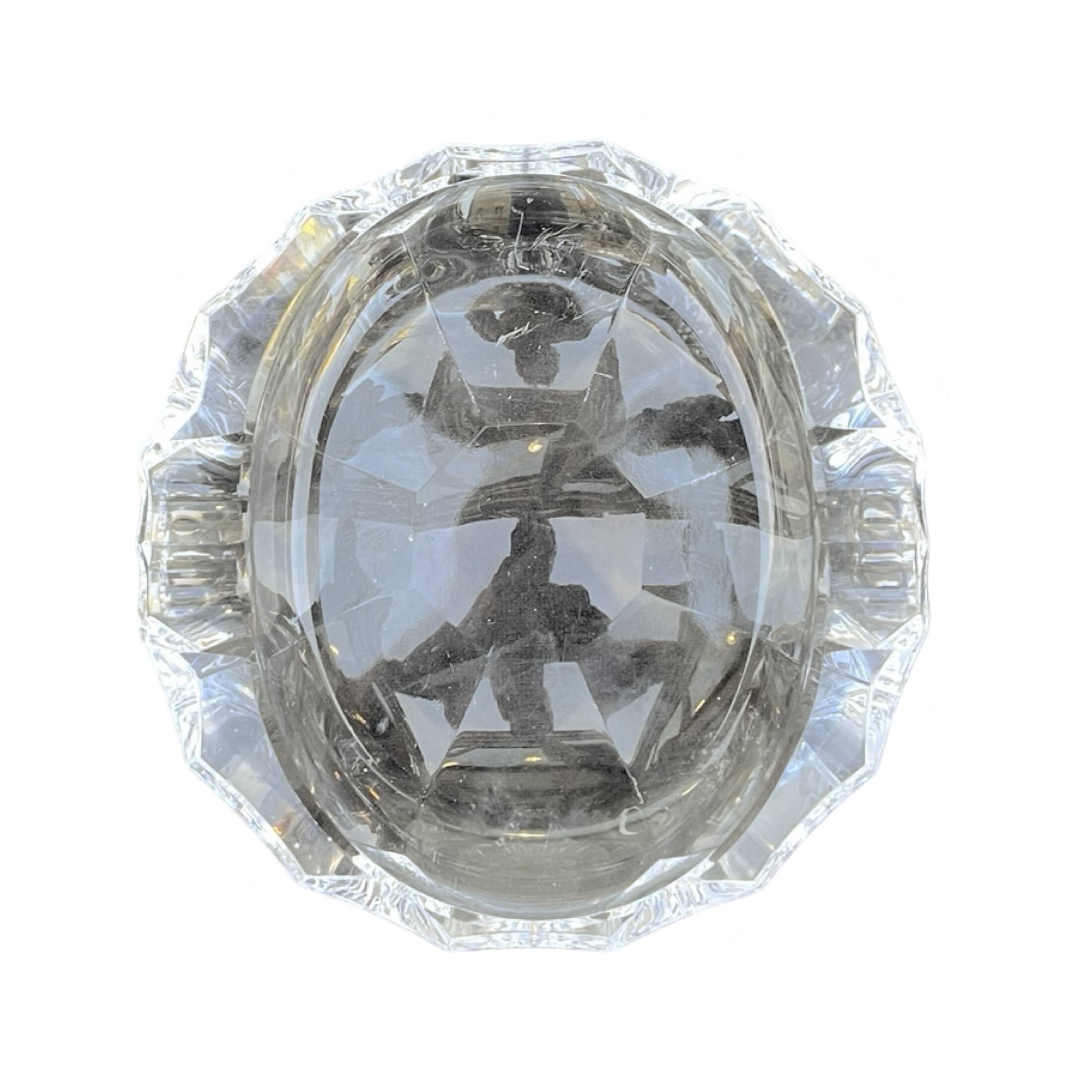 Jablonecke Sklarny crystal ashtray in Desna, Czechoslovakia, 1970s.