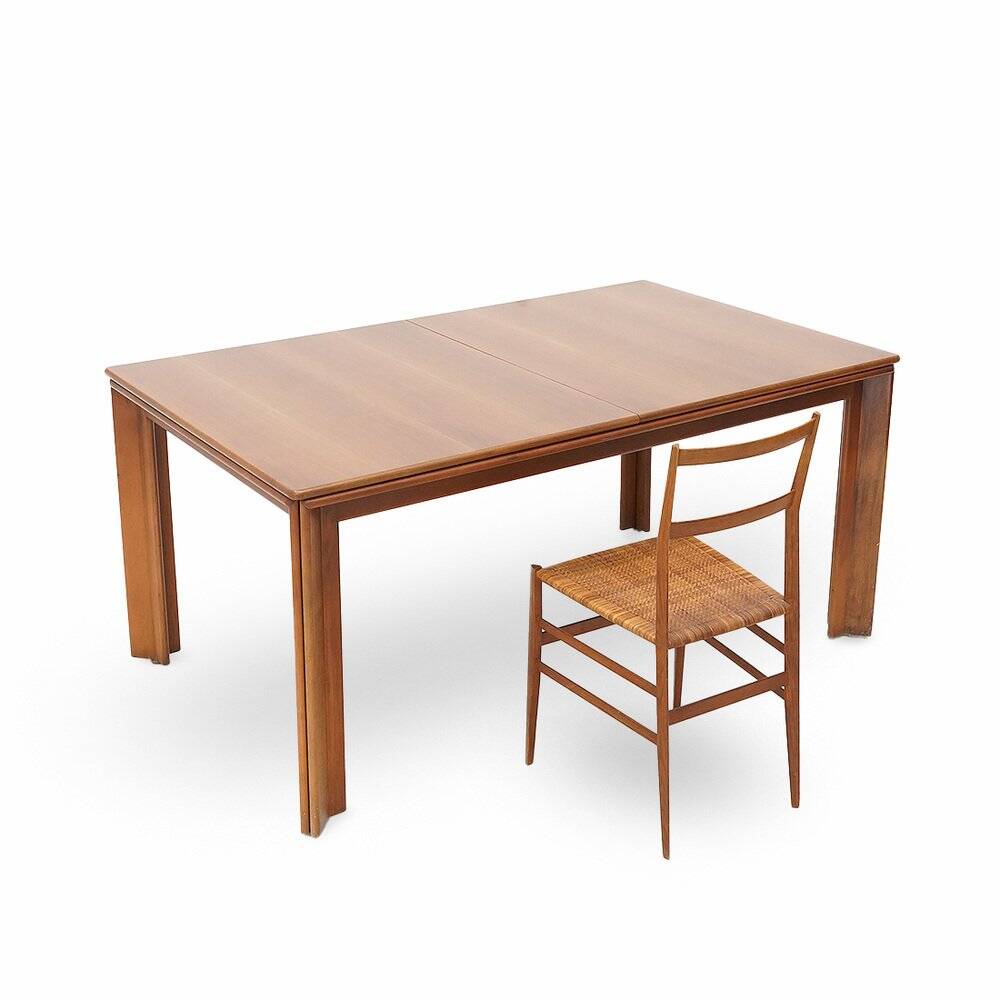 Extensible table by Afra and Tobia Scarpa for Molteni, 1970s.