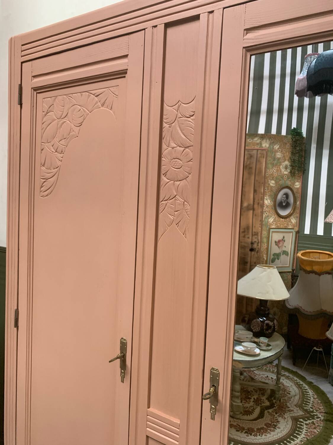 Parisian terracotta wardrobe