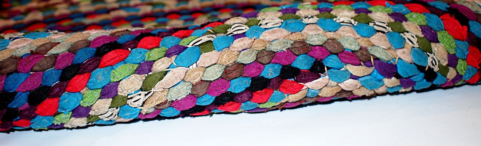 American braided handmade vintage rug 97cm x 125cm 1960, 1C71