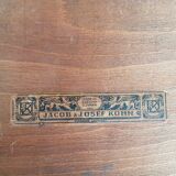 Geridon Jacob - Josef Kohn on pink marble