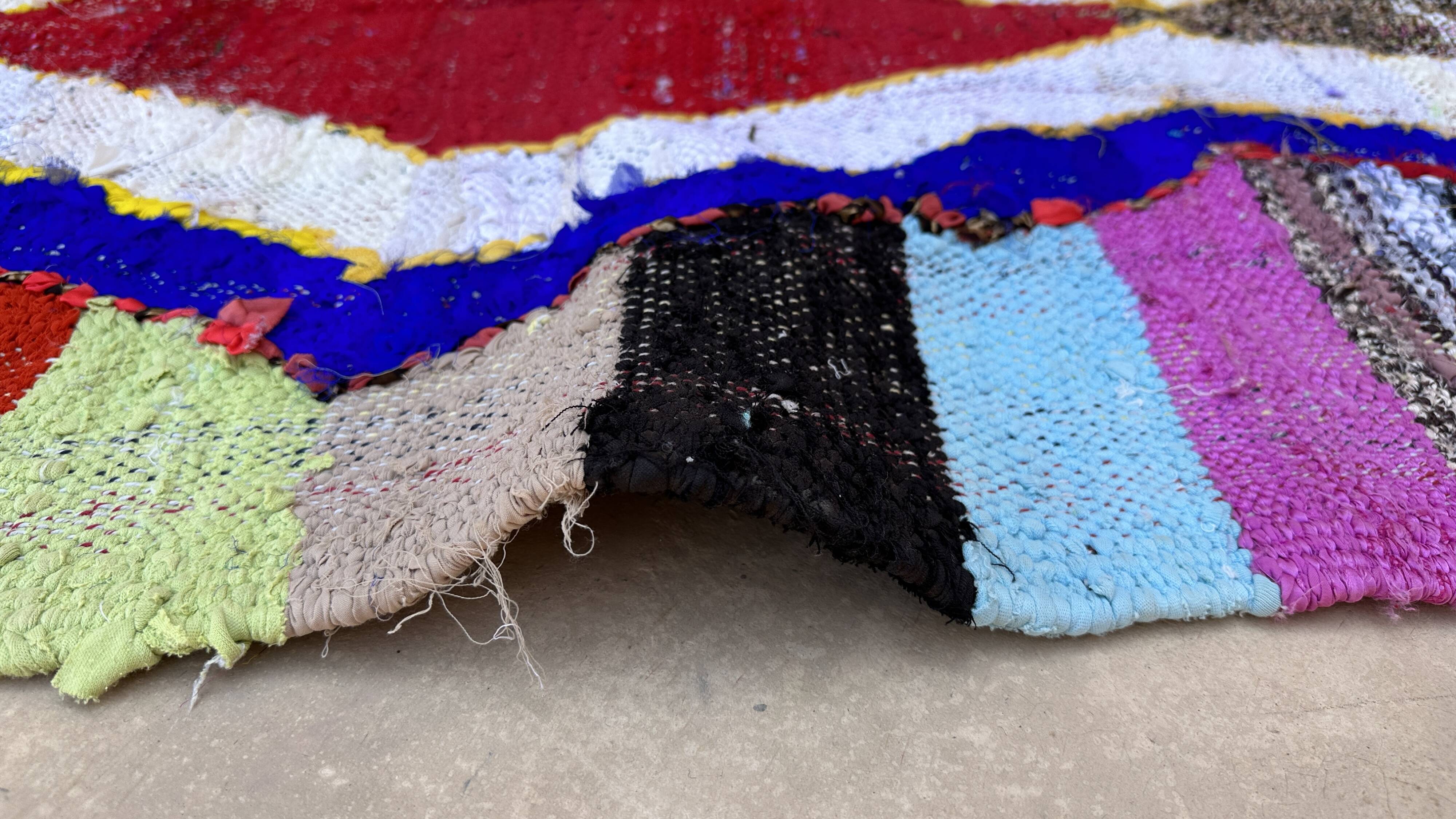 Colorful Moroccan rug - 140 x 269 cm