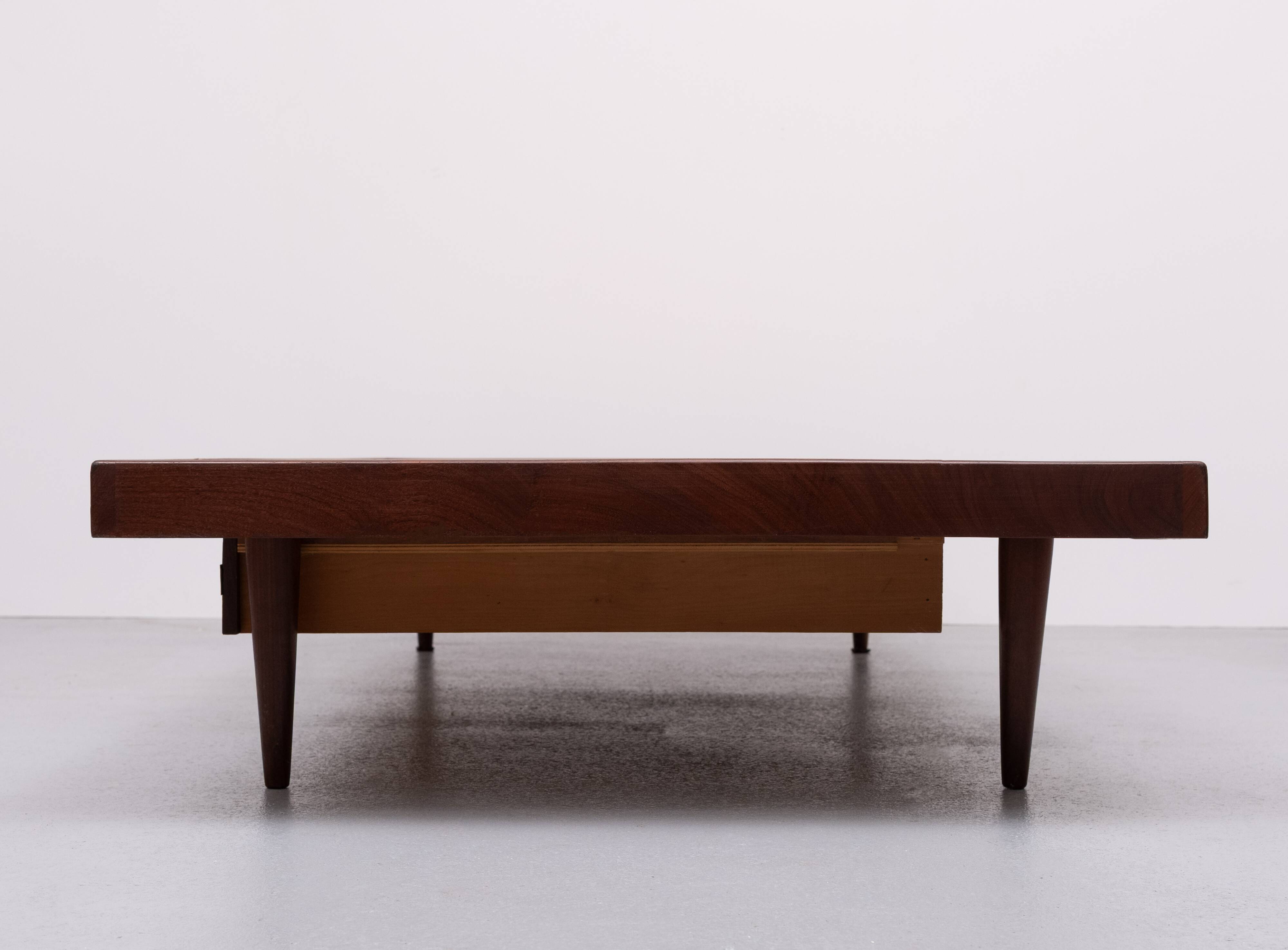 Magnifique méridienne en teck de style minimaliste, années 1950, Hollande