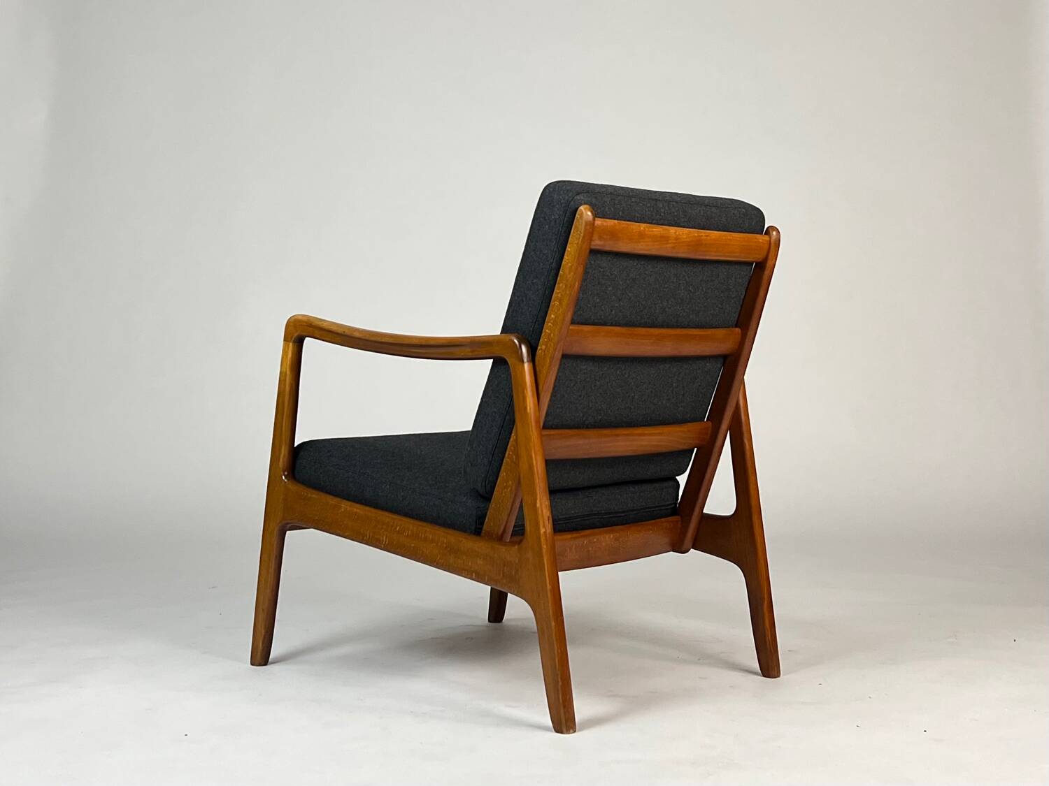 Ole Wanscher FD109 armchair by France & Daverkosen 60s vintage Danish