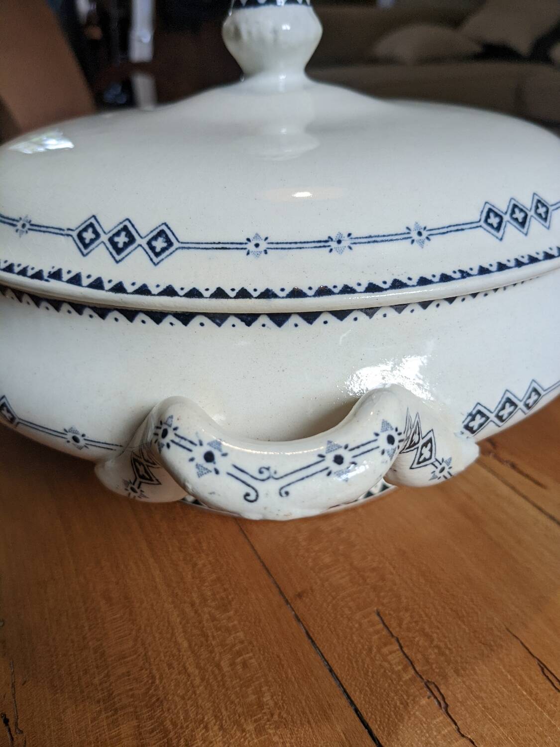 Russia Gien Soup Tureen