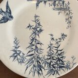 Lot de 2 assiettes en terre de fer Gien modèle Chardonnerets