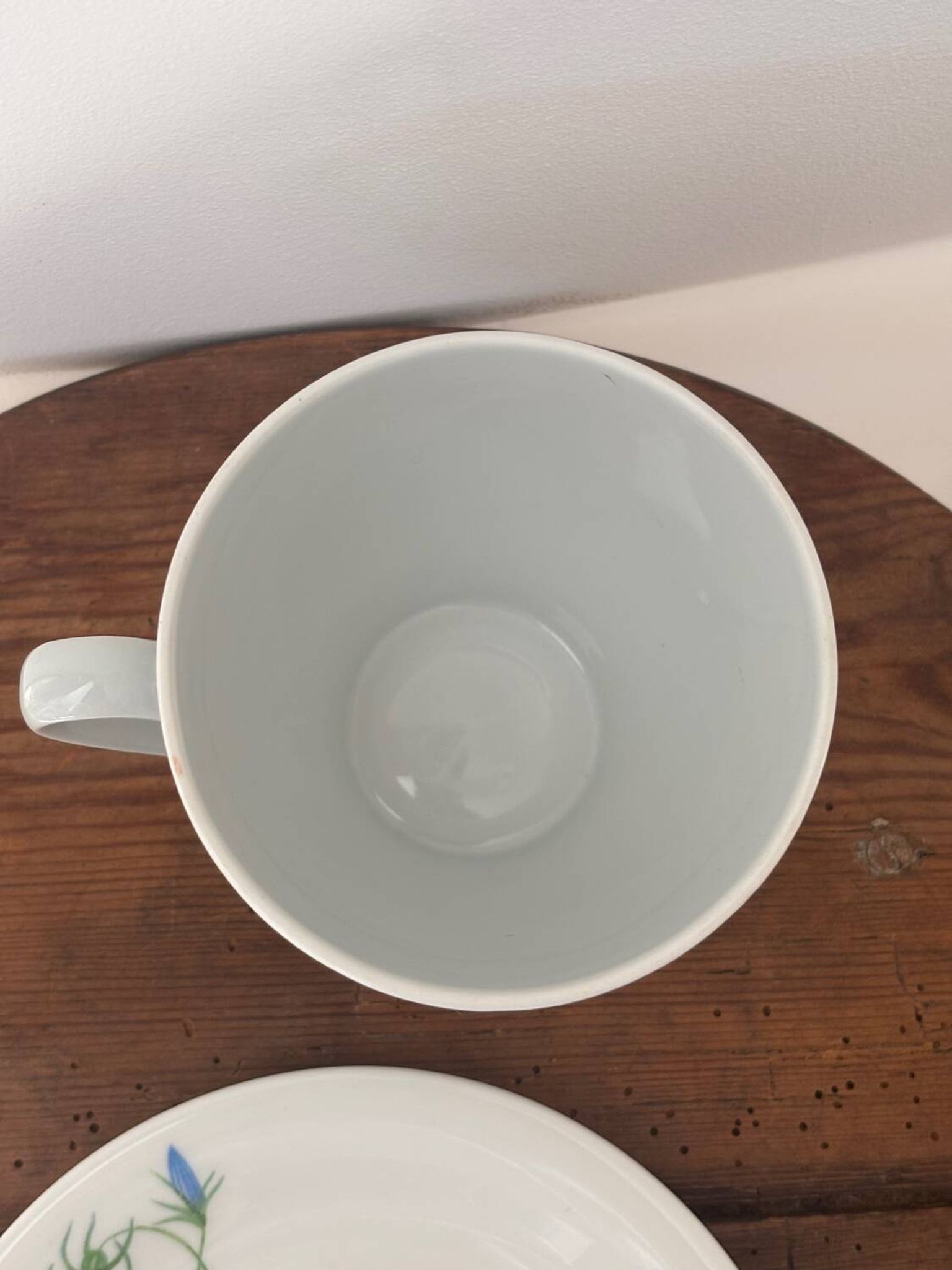 Superb cup and saucer with blue flowers, Limoges porcelain, monkey