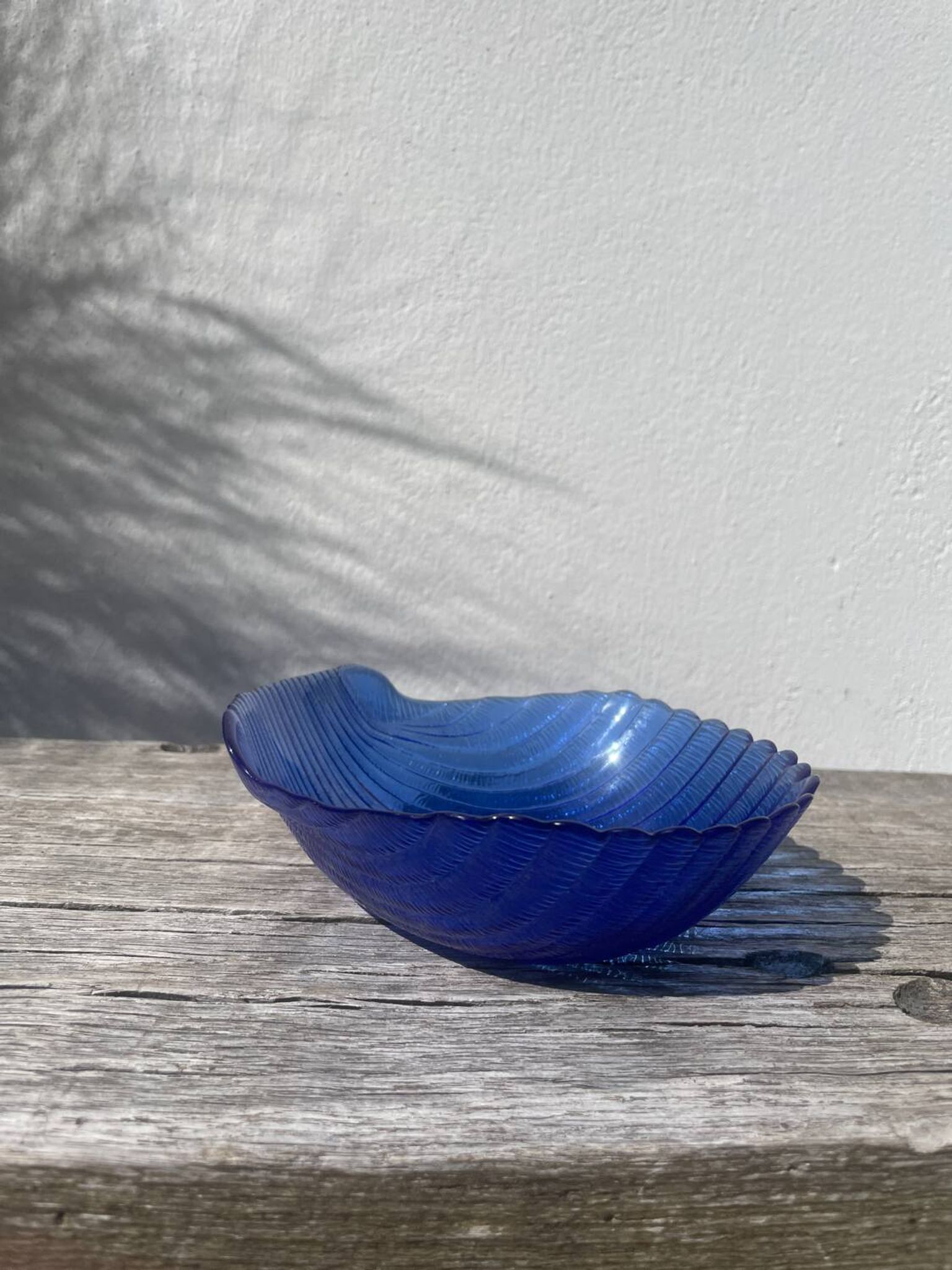 Vide poche coquillage bleu en verre