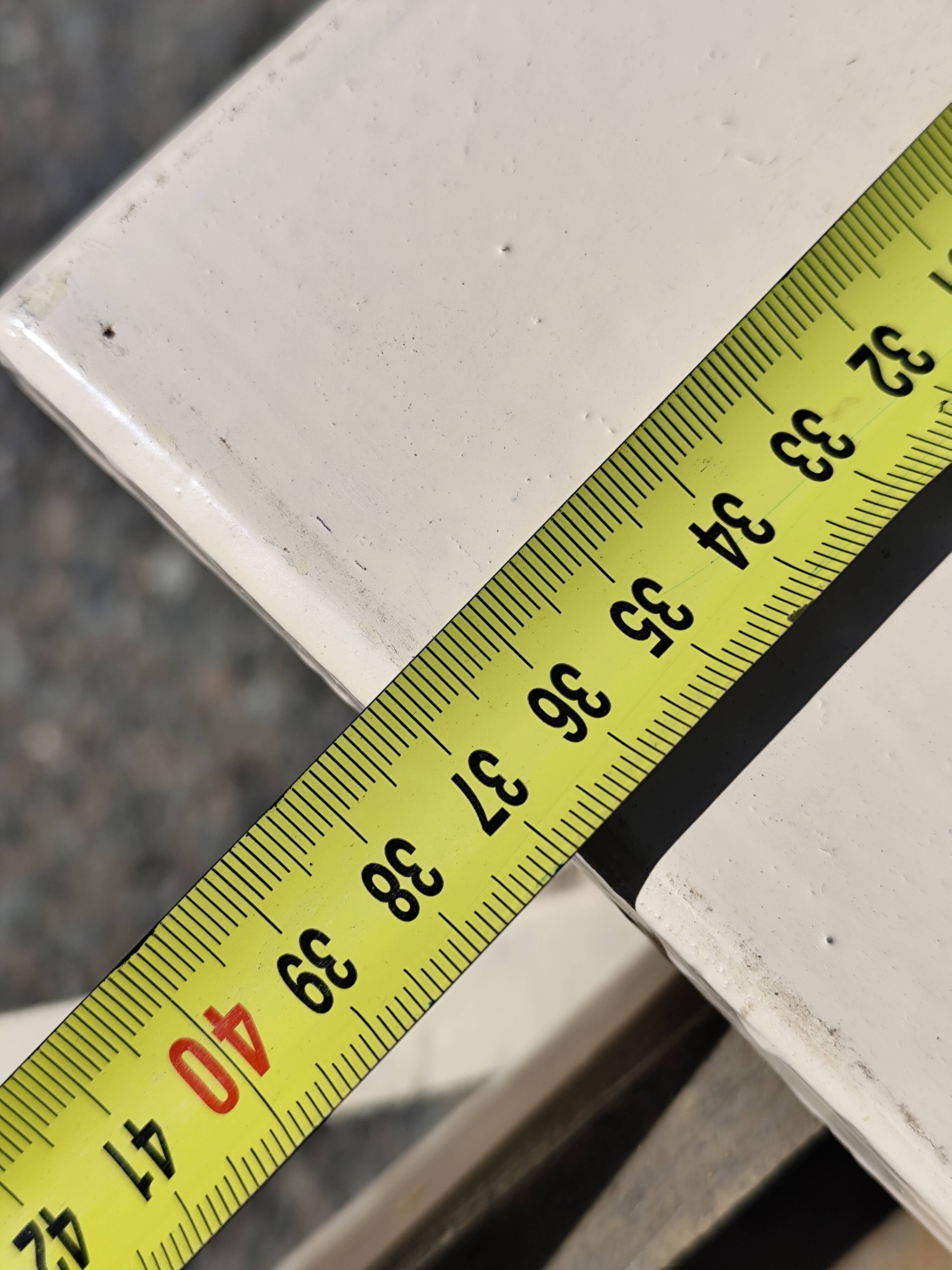 Small Parisian sideboard with one drawer and two doors, white lacquered