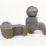 Ensemble de serre-livres en aluminium coulé brutaliste par Willy Ceysens, Belgique, années 1980.