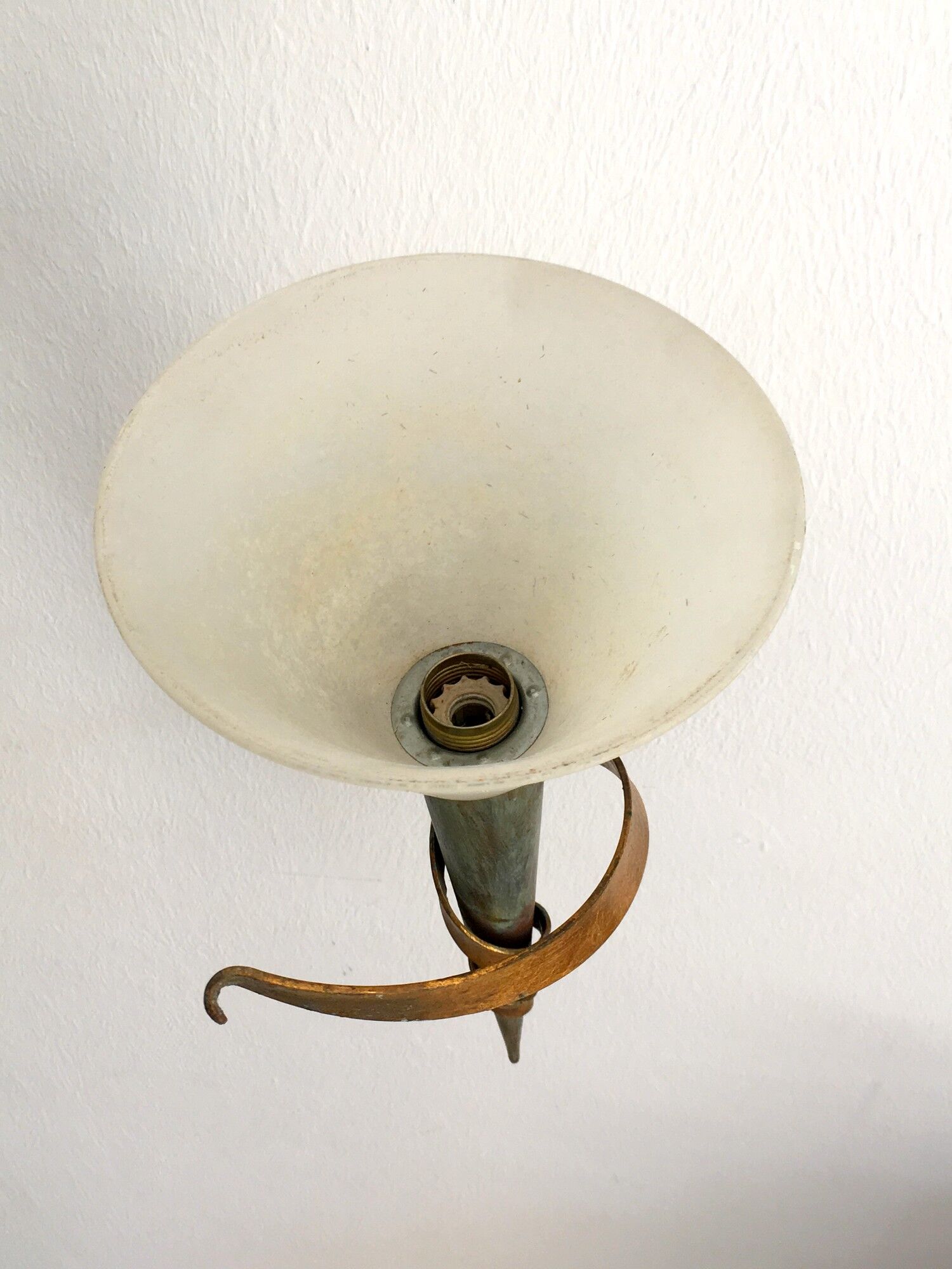 Italian metal and shortbread glass wall lamp