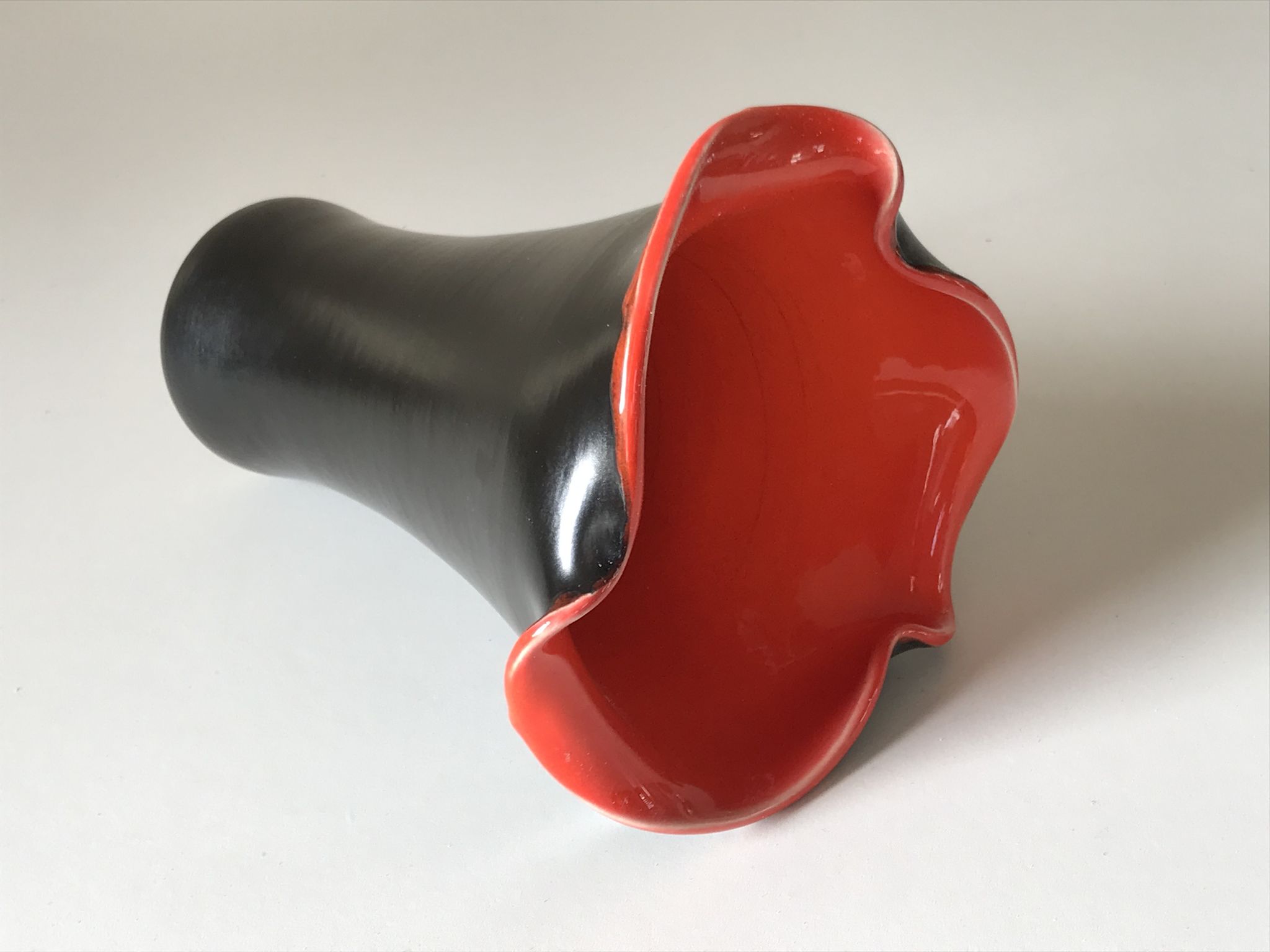 Ceramic vase weaned design 50 years