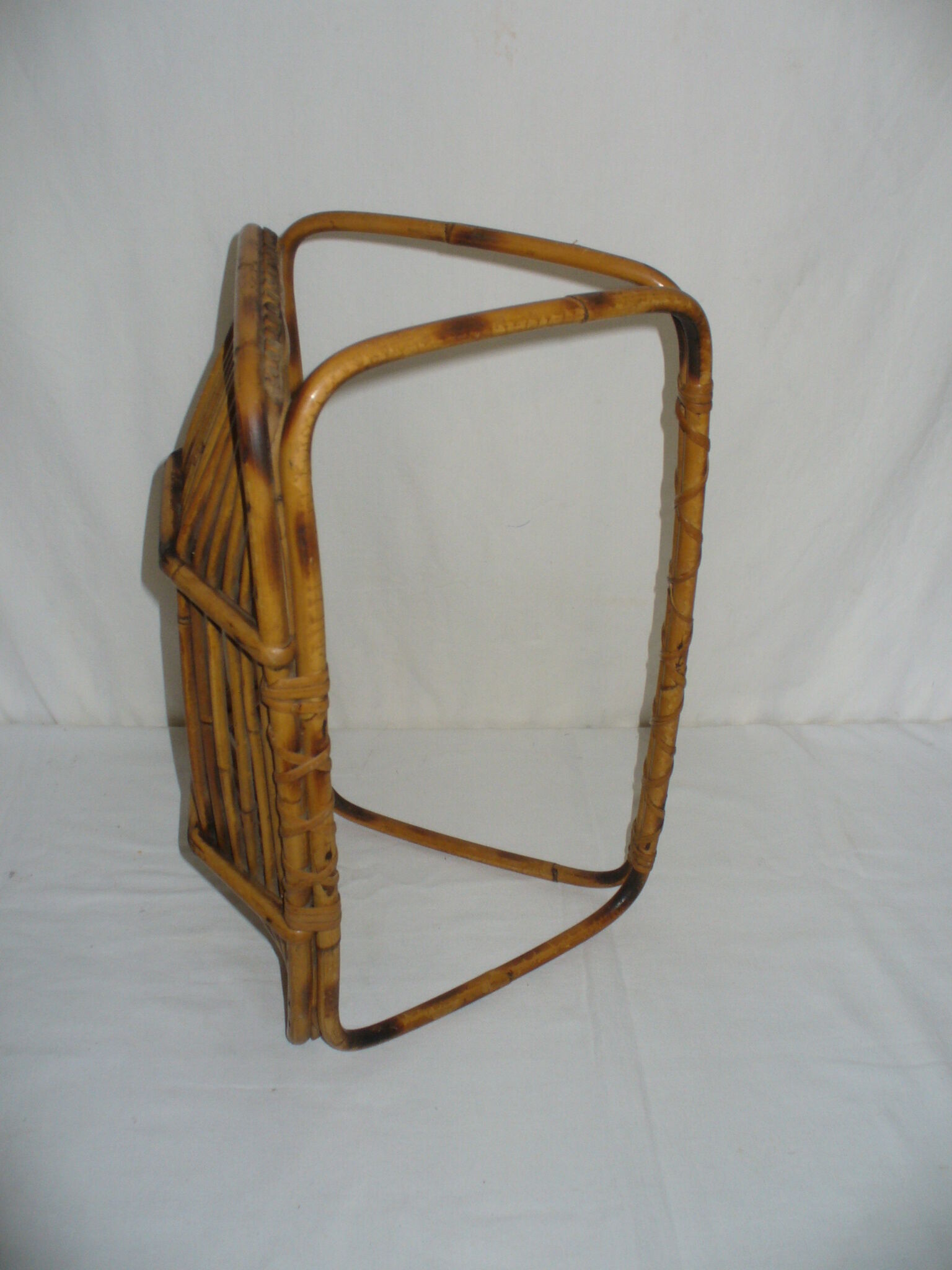 Fruit basket with handle - rattan - bamboo from the 50s
