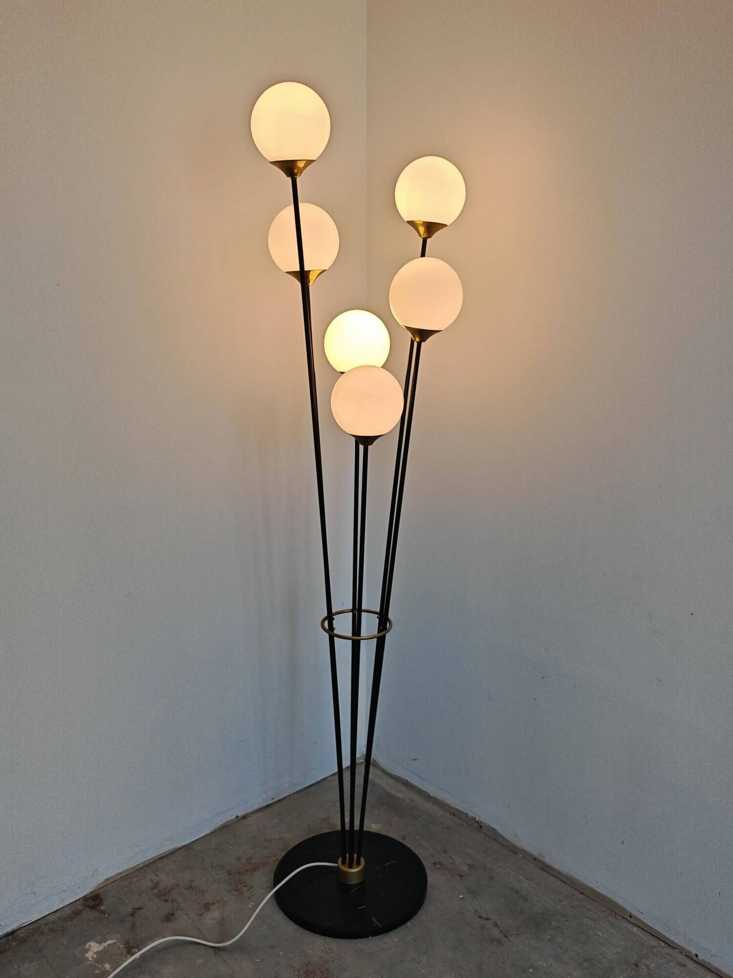 Mid Century Modern floor lamp in brass, marble, and opaline glass attributed to Stilnovo.