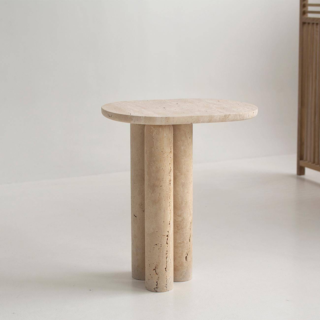 Table d'appoint Trio n° 3 en travertin
