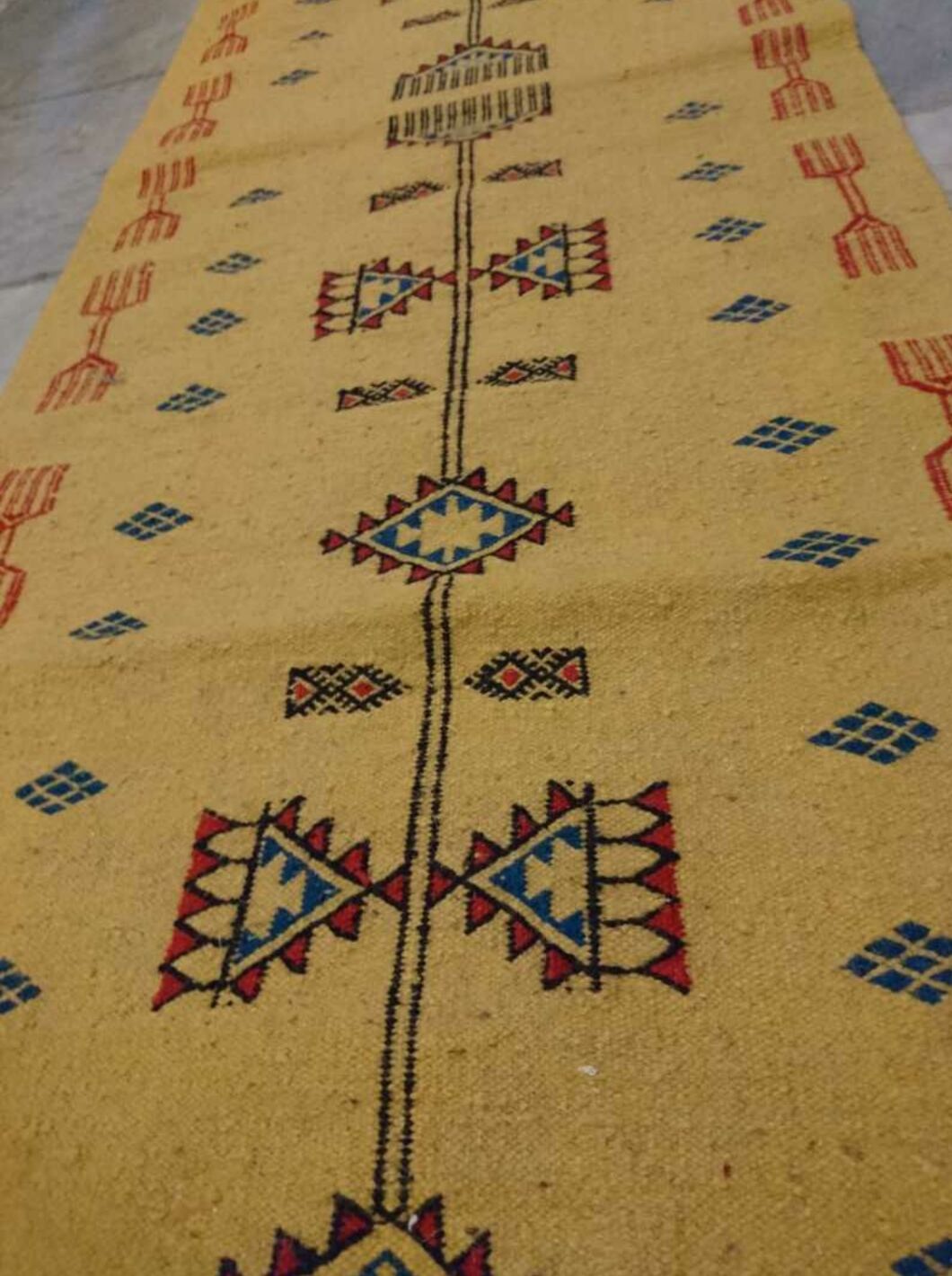 Yellow woolen carpet 208x64cm
