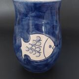 Vase or pot with utensils