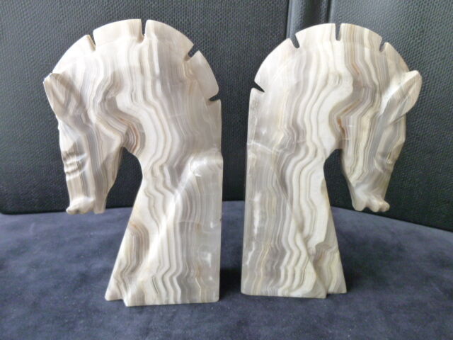 Pair of bookends "Horse heads" in onyx