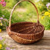 Basket of popular art in wicker – Handle carved with snakes – 20th century