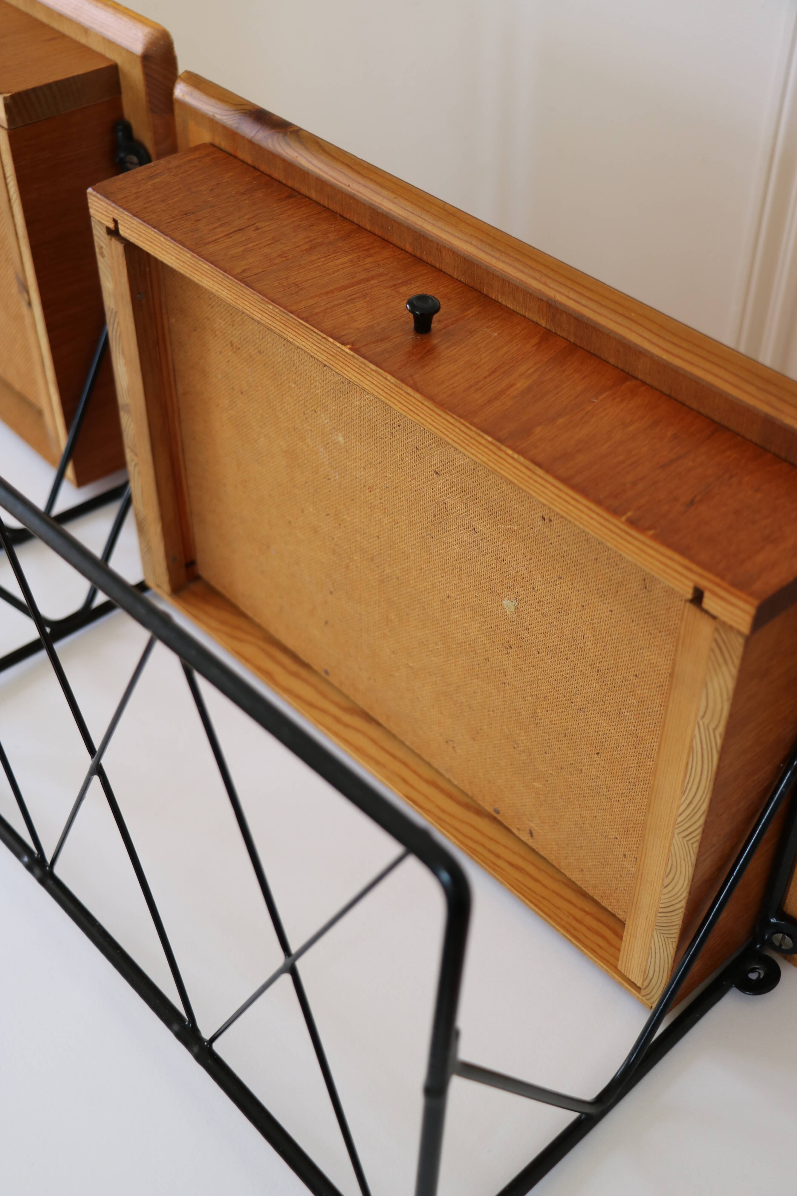 Pair of "string" wall-mounted bedside tables, Scandinavian, 1960.