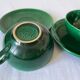 2 tasses à café anciennes vertes en faïence de Saint Clément