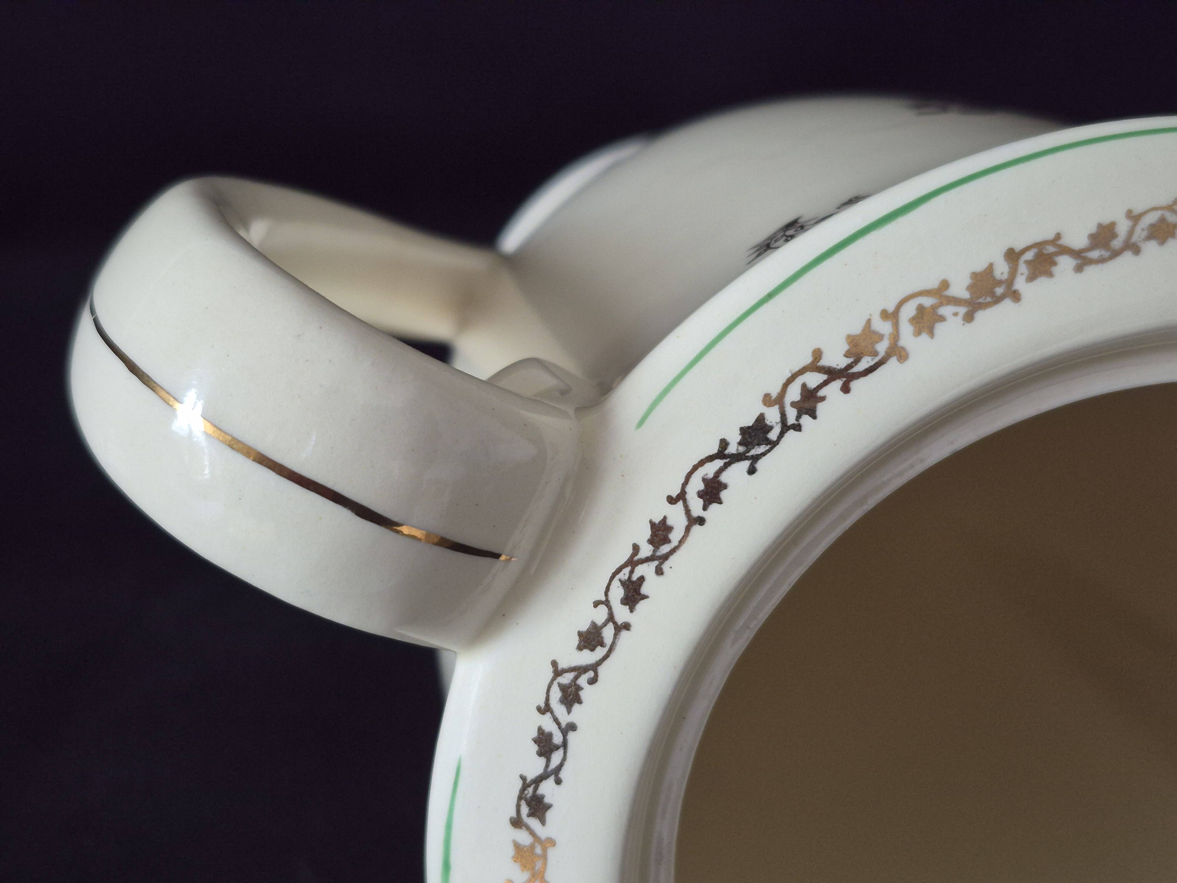 Antique pouring coffee pot in Gien earthenware, Valence model, A040