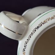 Cafetière, verseuse ancienne en faïence de Gien, modèle Valence