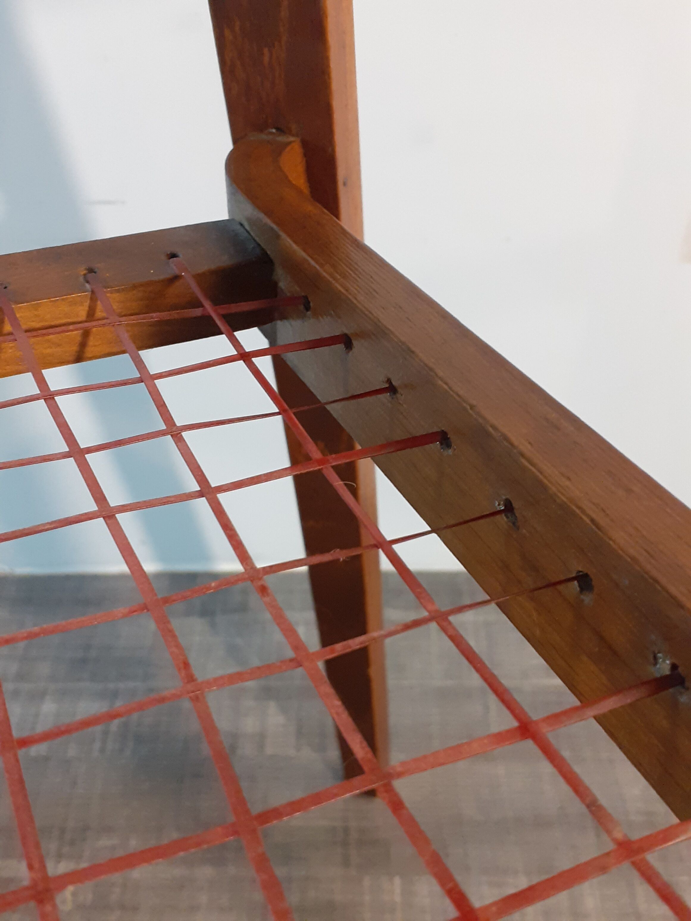 Table d'appoint Drevopodnik Holesov vintage Tchécoslovaque 1960s