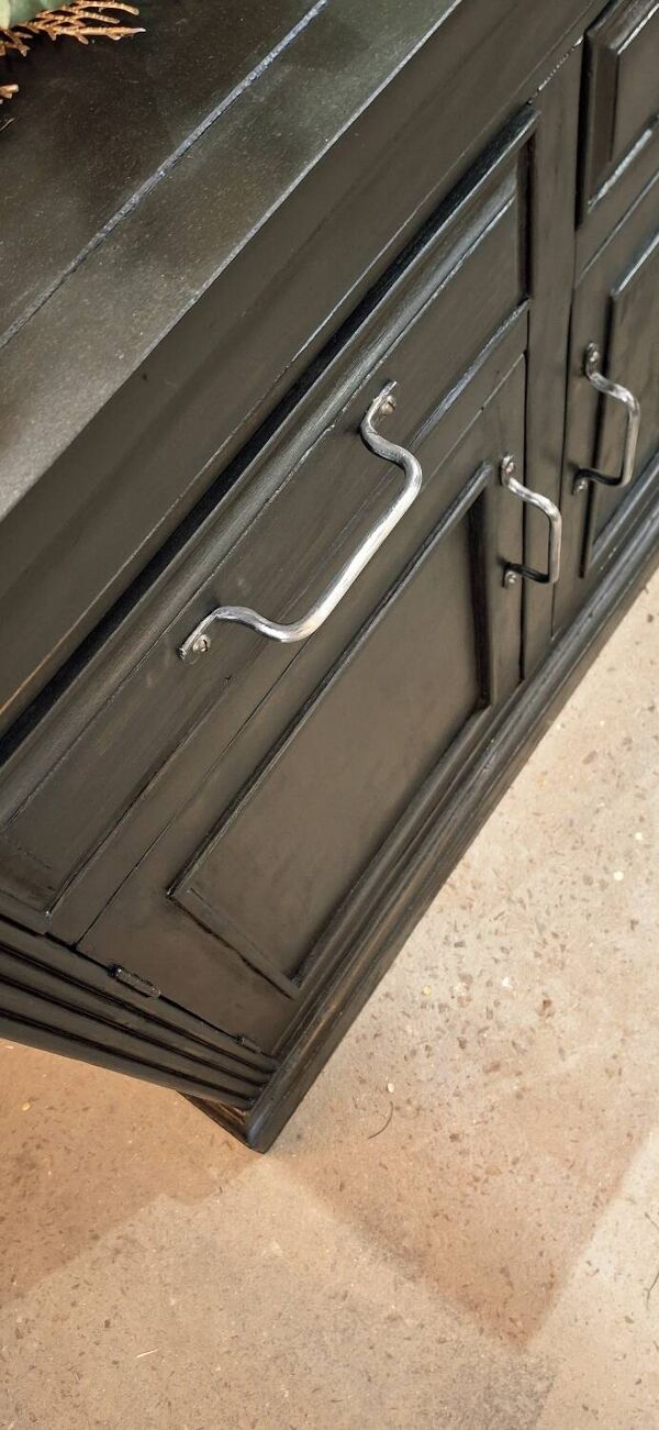 Buffet ancien en pin