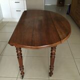 Dining room table