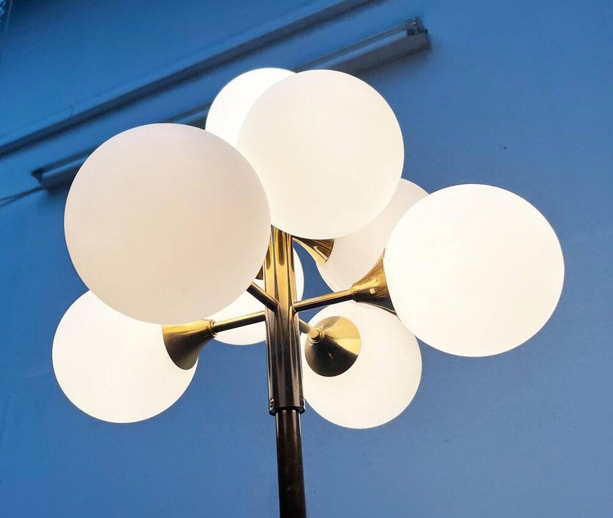 German brass floor lamp in Space Age style from the mid-century by Kaiser Leuchten, 1960s.
