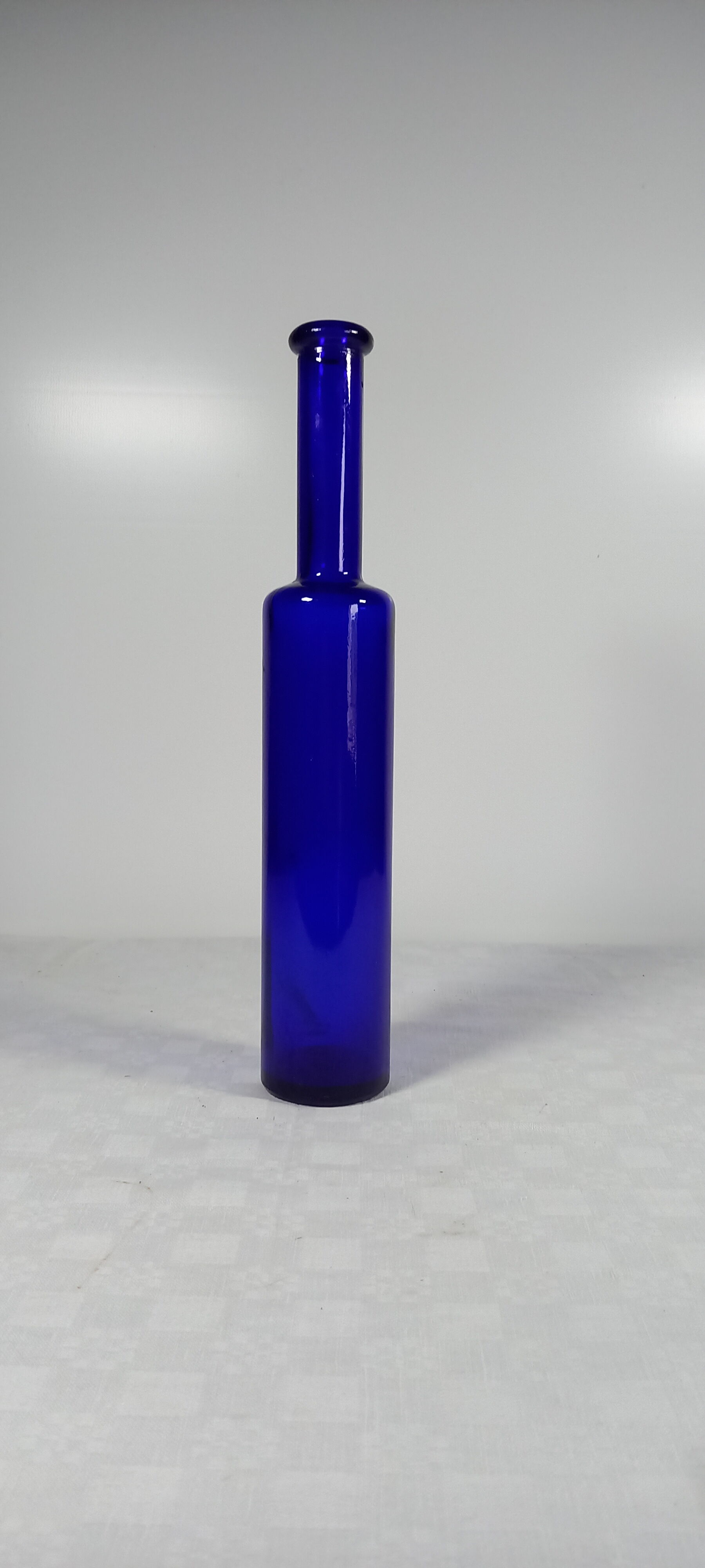 Intense blue soliflore