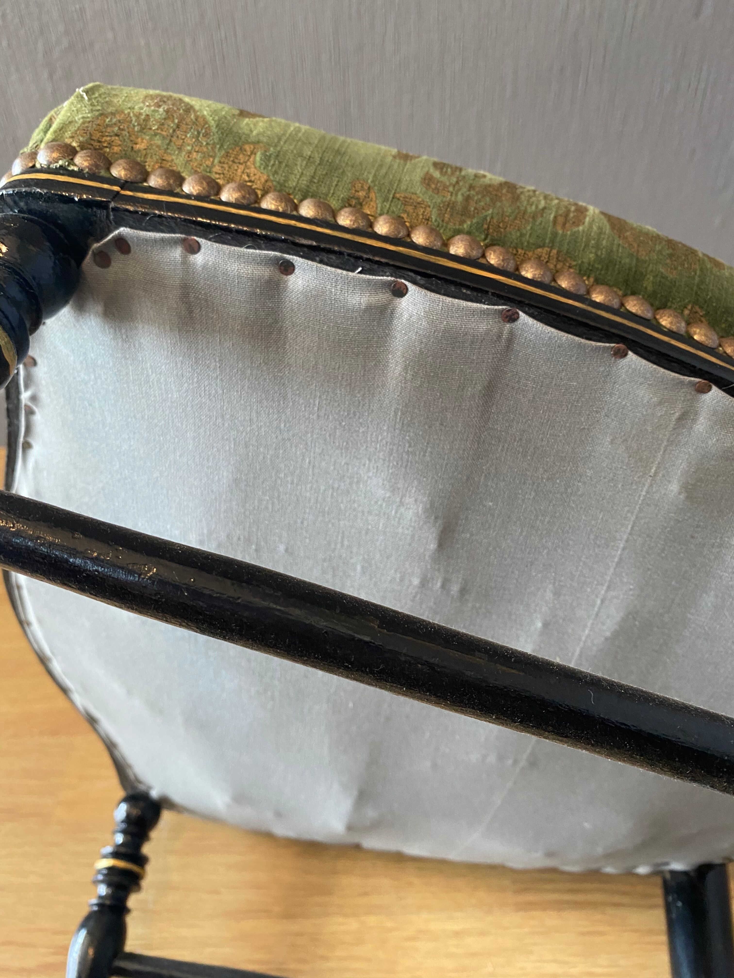 Theatre chair